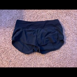 lululemon size 4 navy shorts